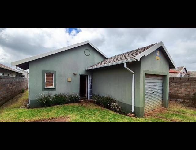 3 BEDROOM HOUSE FOR SALE IN SALFIN